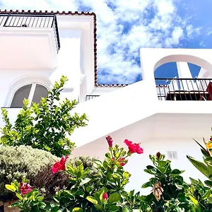 https://casa-sierra-mijas-pueblo.1costadelsol.com