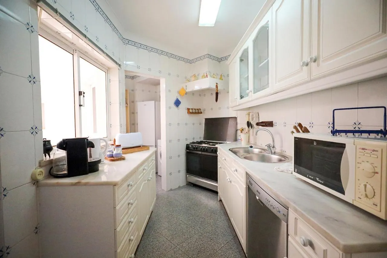 B60 - Lagos Promenade View Apartment